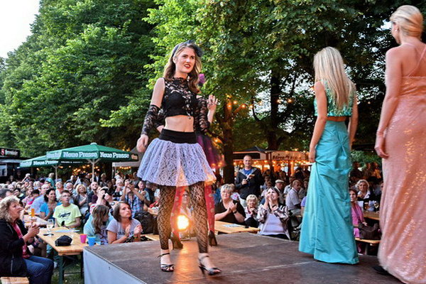 100J_Stadthalle   125.jpg